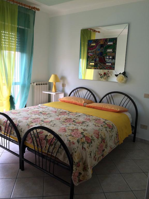 B&B Mirella Città Sant'Angelo Zimmer foto